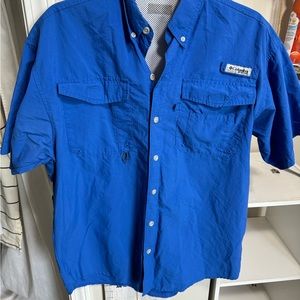 Men's size Large PFG Columbia button up short sleeve shirt